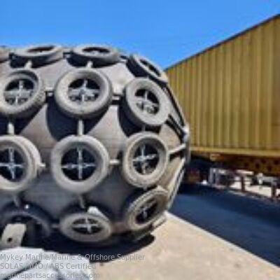 Comprar Durabilidad reforzada para entornos hostiles Guardabarros neumático de goma relleno de espuma tipo 80 personalizable para barcos certificado por CCS Fabricación en línea